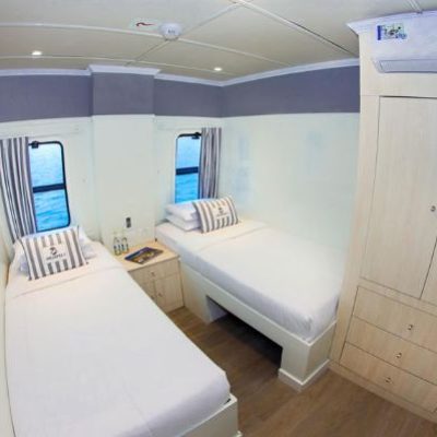 ARCHIPEL I 4 - Galapagos Cruise