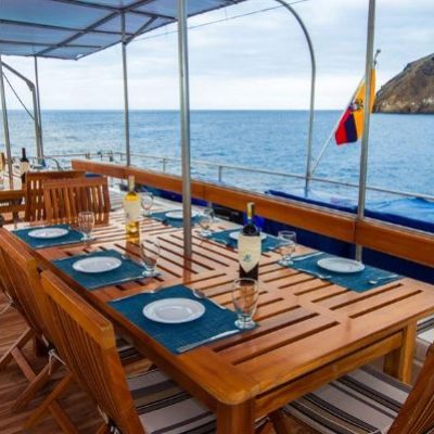 ARCHIPEL I 9 - Galapagos Cruise