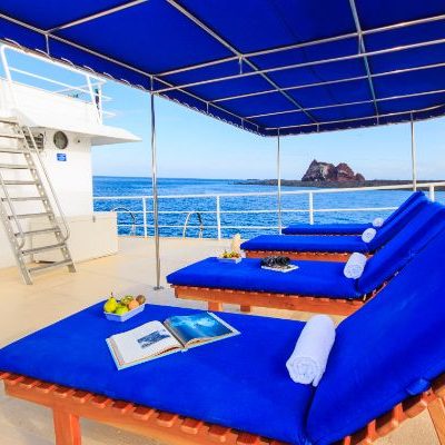 CACHALOTE EXPLORER 8 - Galapagos Cruise