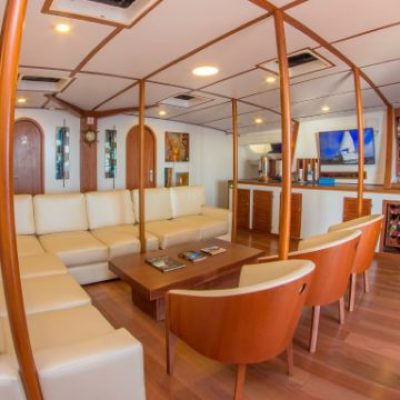 NEMO II 5 - Galapagos Cruise