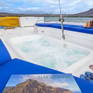 NEMO III 9 - Galapagos Cruise