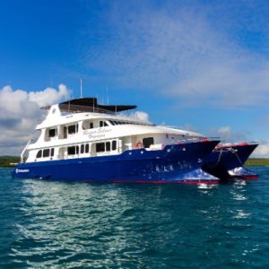 REINA SILVIA 1 - Galapagos Cruise