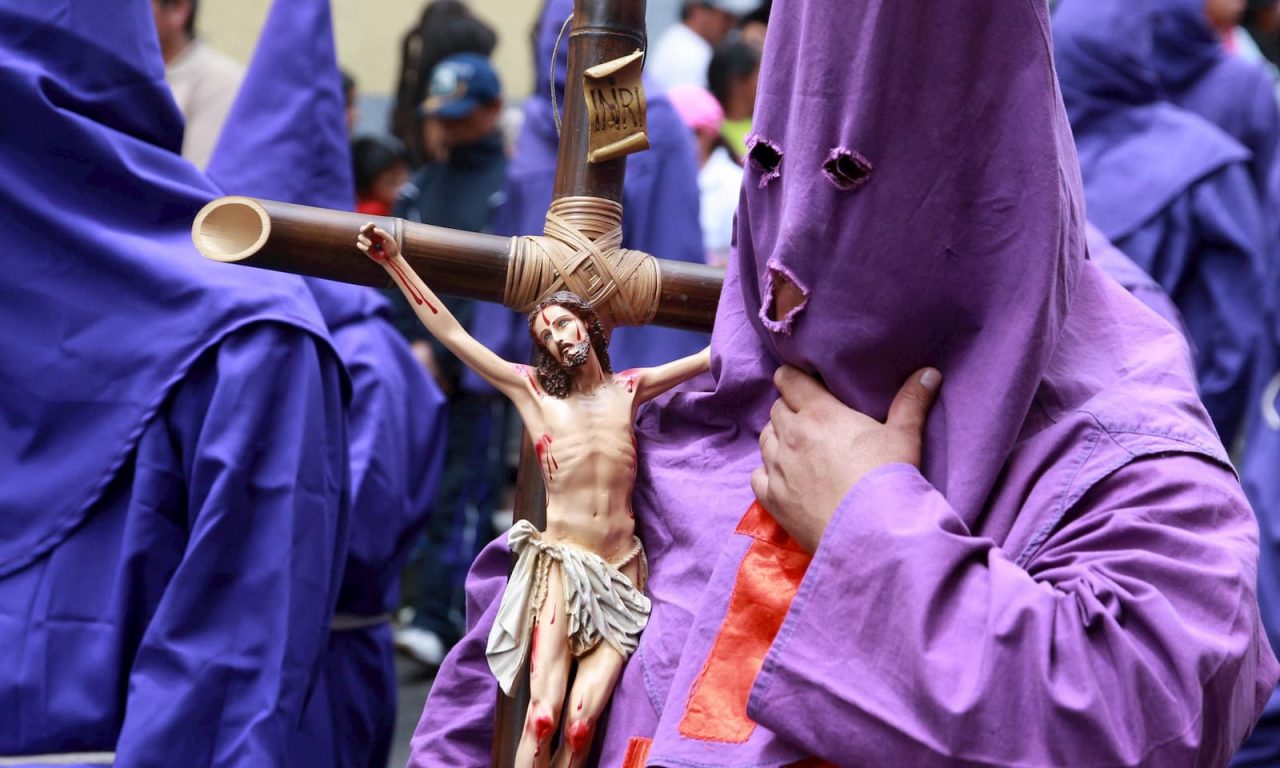 SEMANA SANTA - HOLY WEEK IN ECUADOR - Ecuador & Galapagos Tours