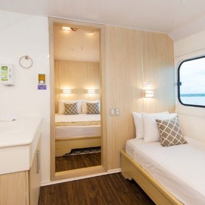 SOLARIS 2 - Galapagos Cruise